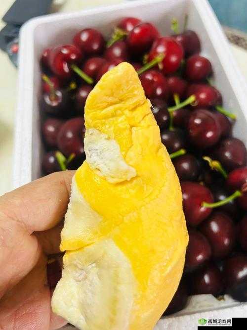 吃了香蕉，用丝瓜擦还是用草莓？樱桃、草莓、榴莲哪个更好？